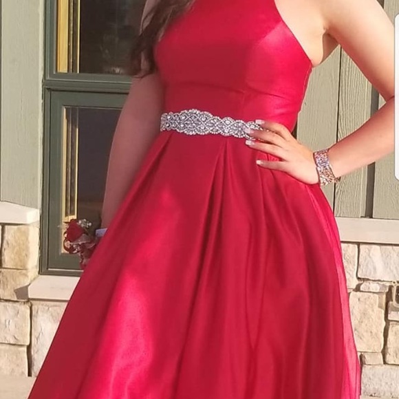 WORN 1X! RED PROM DRESS PROM DAVIDS BRIDAL! SIZE 6 - Picture 3 of 9